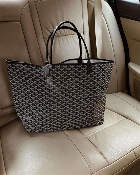 cost of a goyard tote|goyard artois mm price 2022.